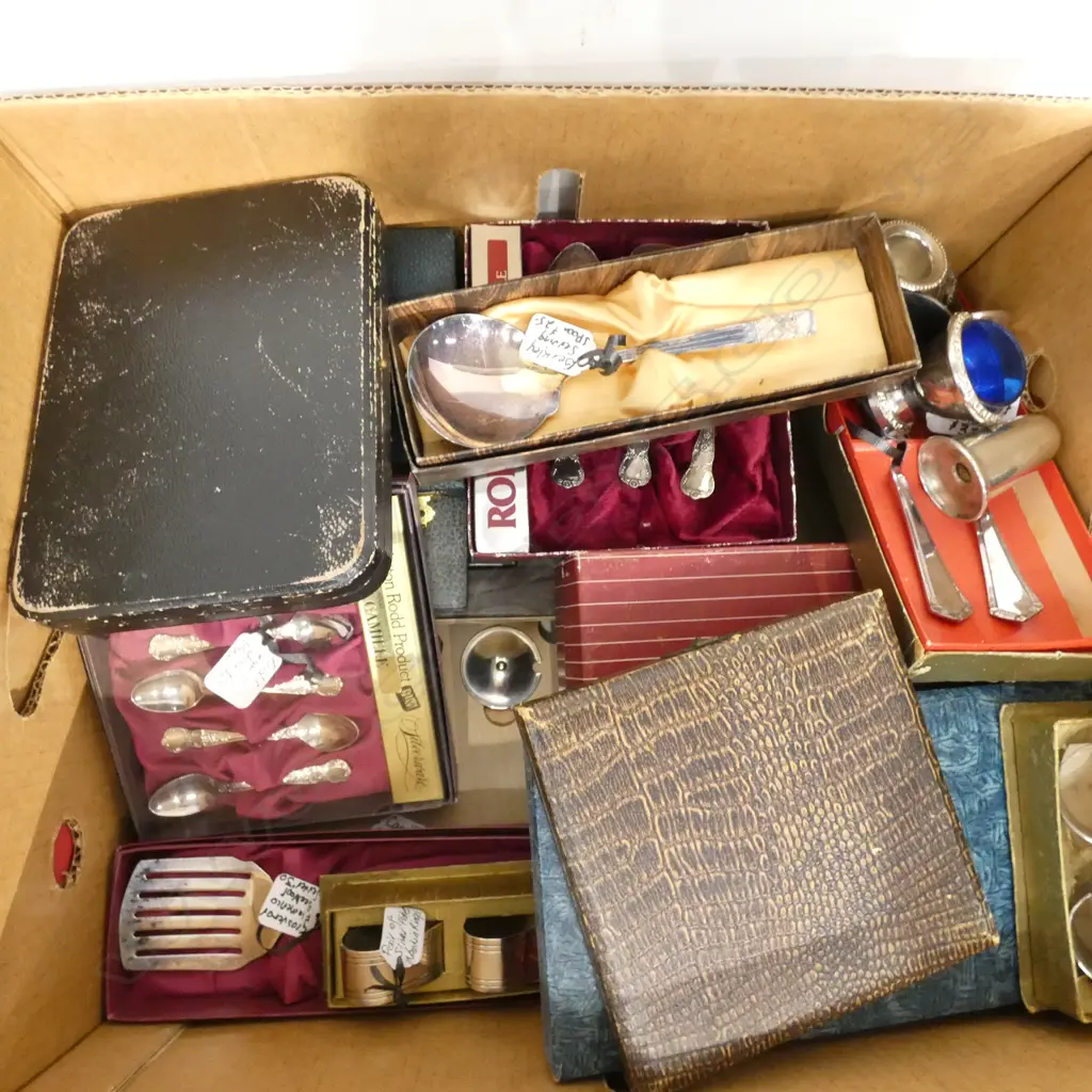 BOX LOT ASST CASED CUTLERY Image 1++