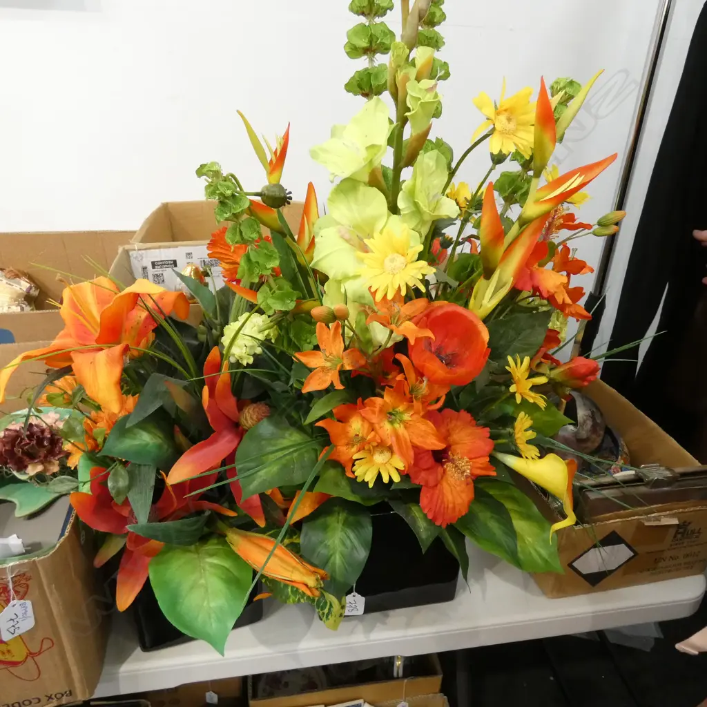 PR OF PLASTIC FLOWER DISPL;AYS ORANGE TONES ETC Image 1++