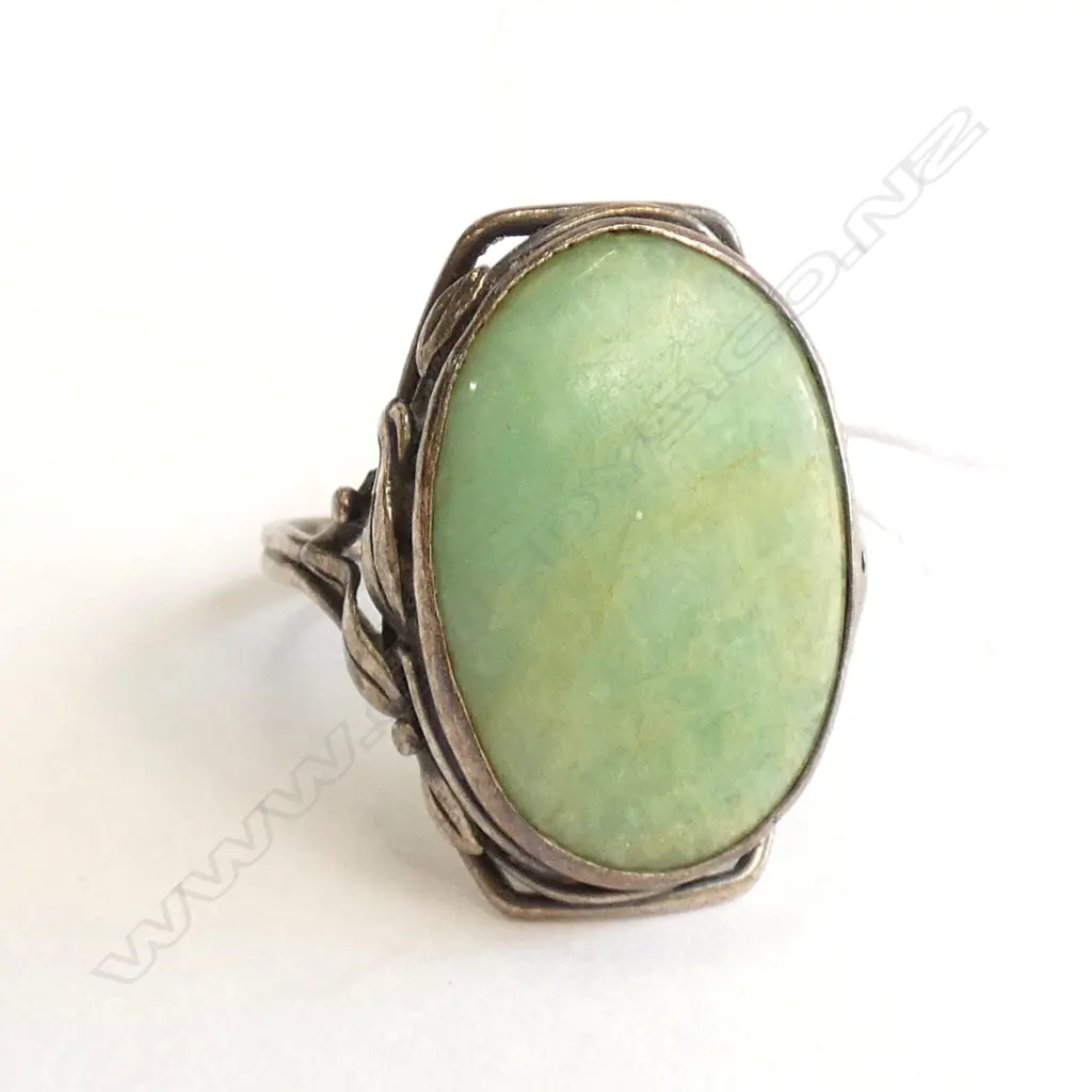 JADE ART NOUVEAU STYLE RING  Image 1++