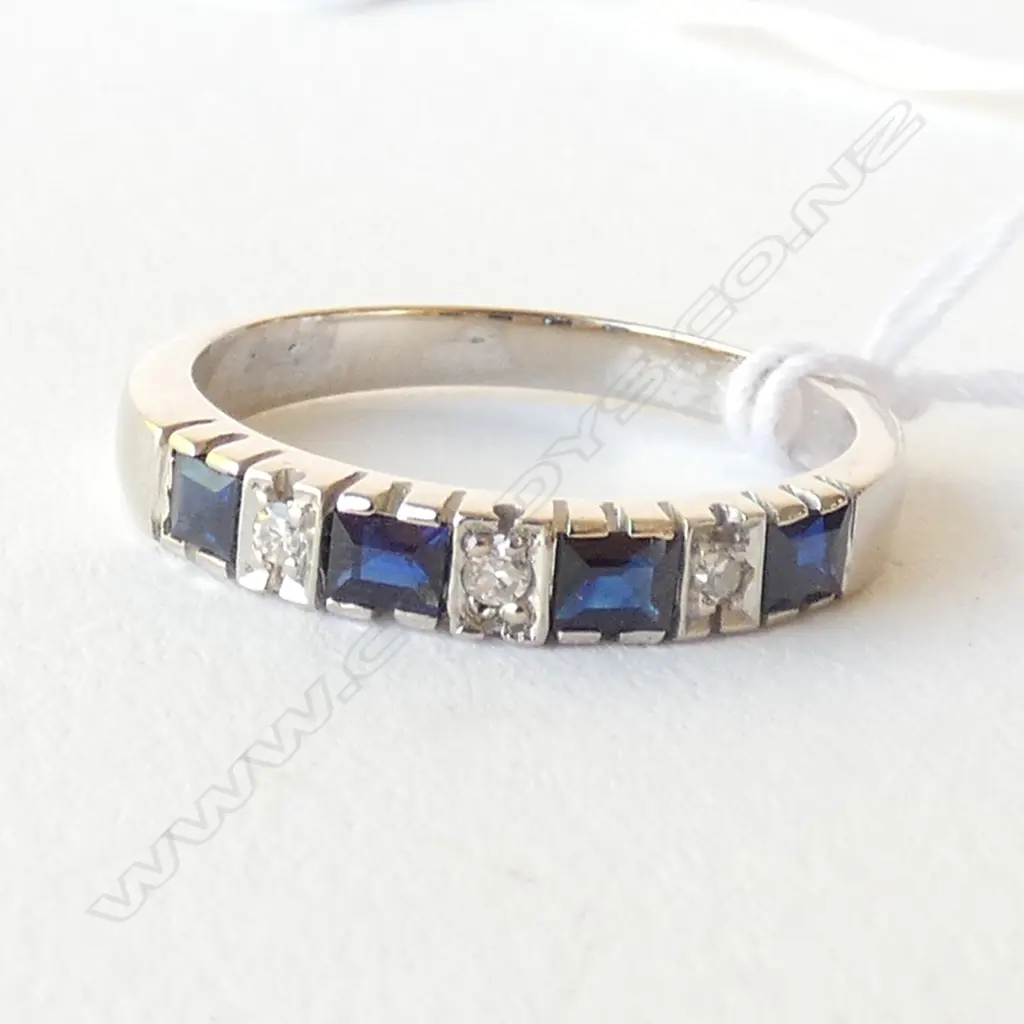 18CT ? WG SAPP. & DIAMOND ETERNITY RING Image 1++