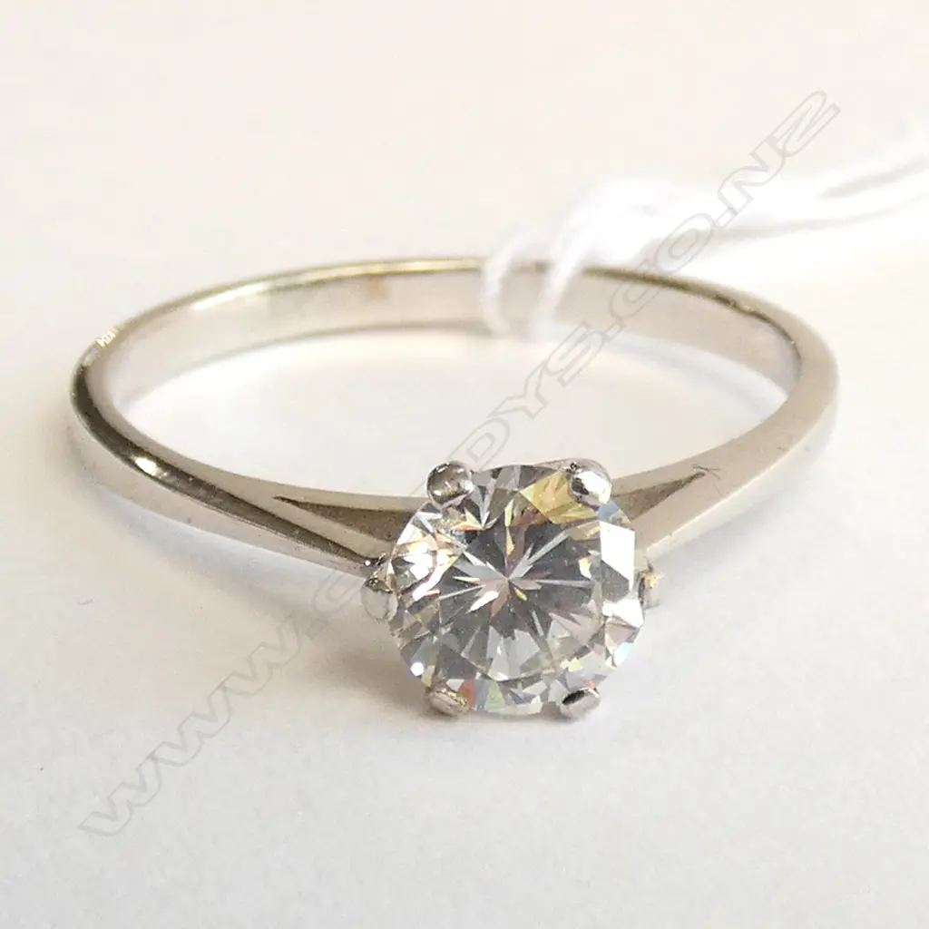 CZ RING IN 9CT WHITE GOLD  Image 1++