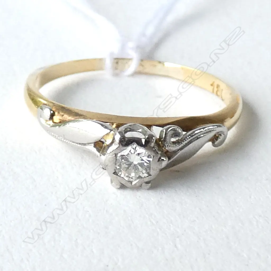 ESTATE PLATINUM & 18CT GOLD DIAMOND RING (VAL) Image 1++
