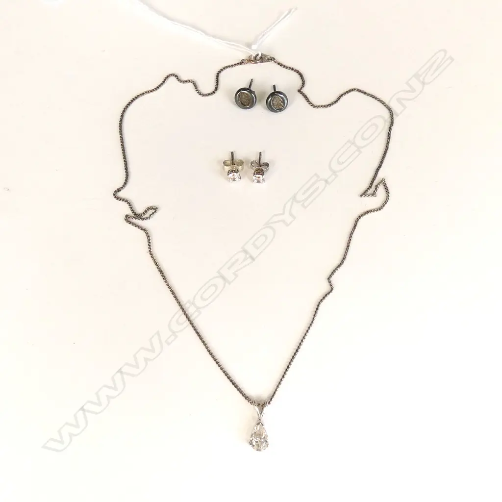 CZ PEAR SHAPED PENDANT 925 CHAIN + PR STG CZ STUDS + OROTON STUDS Image 1++