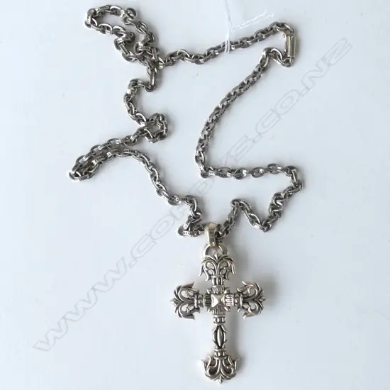 FANCY LGE SILVER CROSS ON CHAIN 71.6GMS