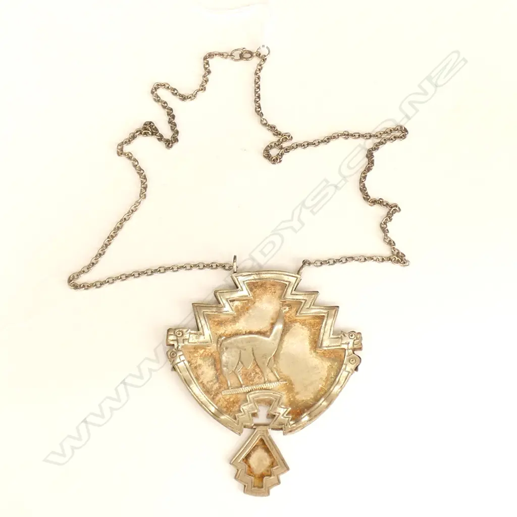 900 SILVER SOUTH AMERICAN PENDANT CHAIN PROBABLY PLATED Image 1++