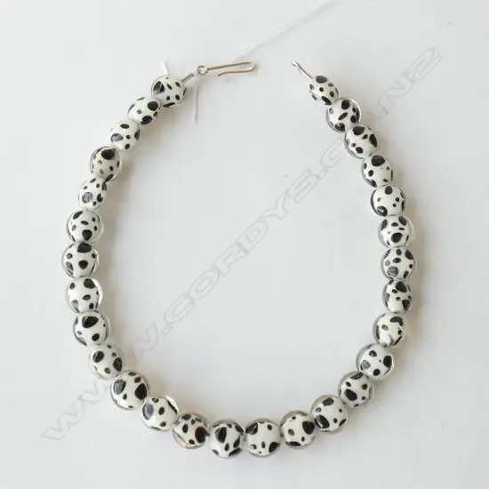 ITALIAN MURANO GLASS BEADS ON SILVER CLASP & WIRE