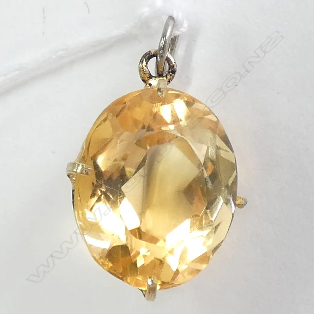 GOLD CITRINE STONE PENDANT WITH G/P MOUNT  Image 1++
