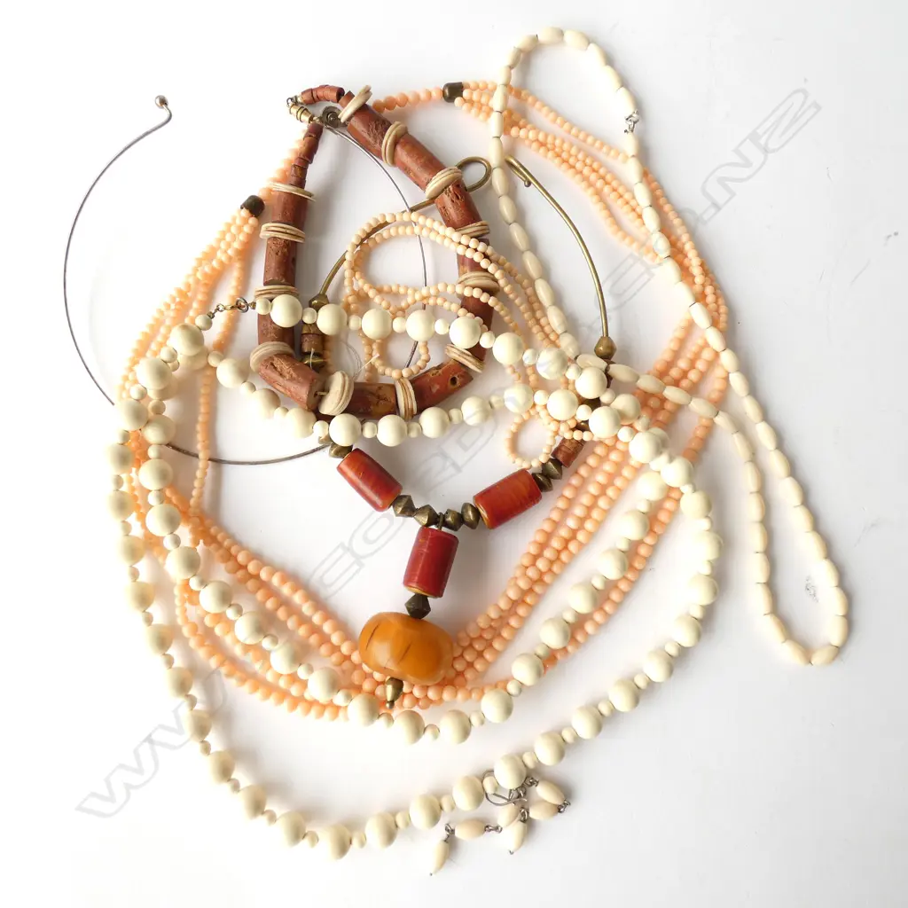6 COSTUME NECKLACES + PR EARRINGS + WIRE NECKLACE Image 1++