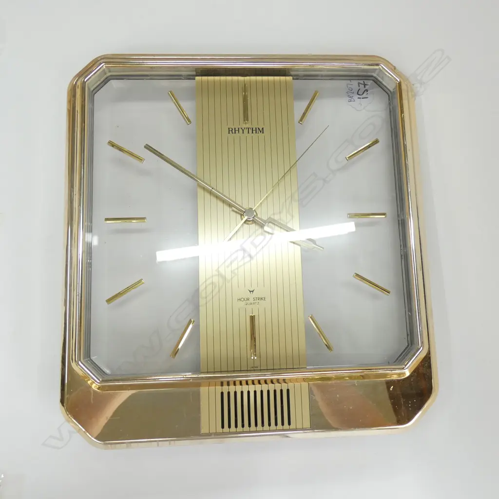VINTAGE RHYTHM WALL CLOCK Image 1++