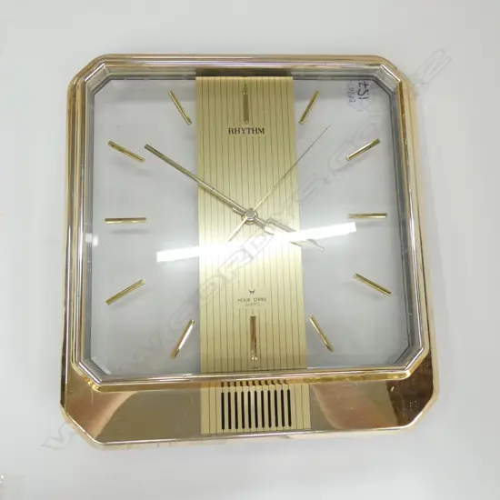 VINTAGE RHYTHM WALL CLOCK