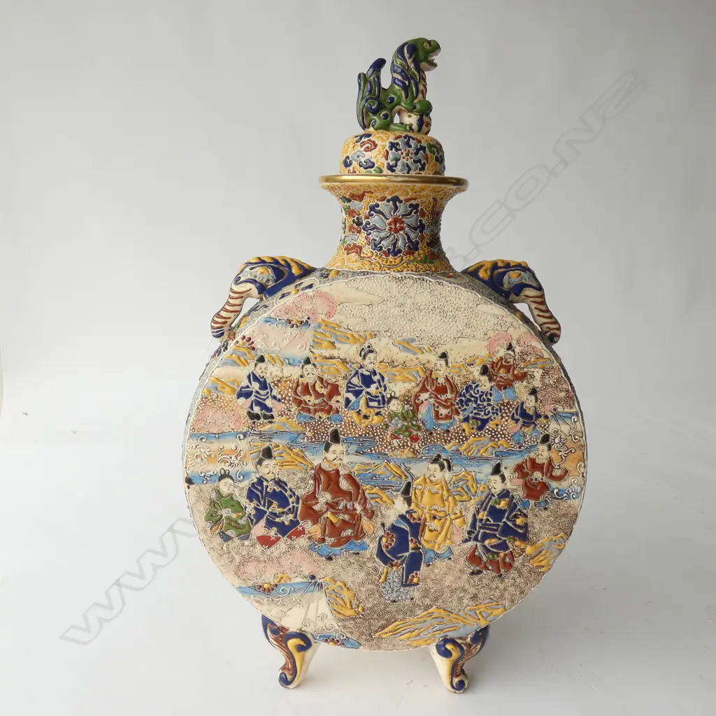 2 CARVED BOOMERANGS L. 550MM Image 1++