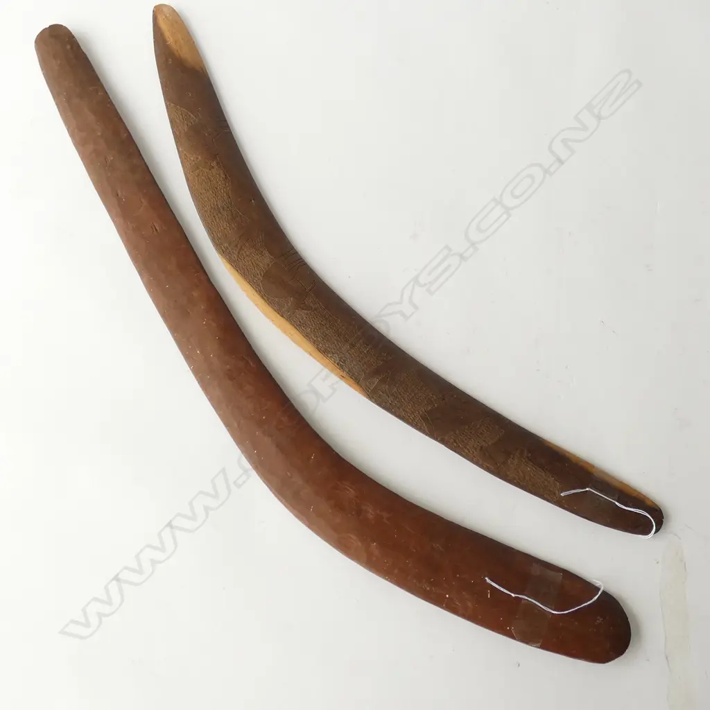 2 BOOMERANGS ONE CARVED L. 700MM Image 1++