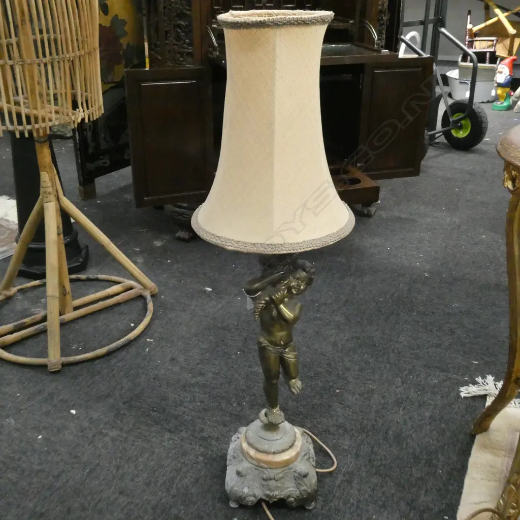 CHERUB BRASS TABLE LAMP Image 1++