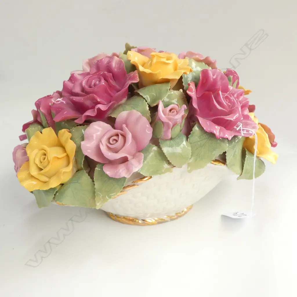 ROYAL ALBERT O.C.R ORNAMENT Image 1++