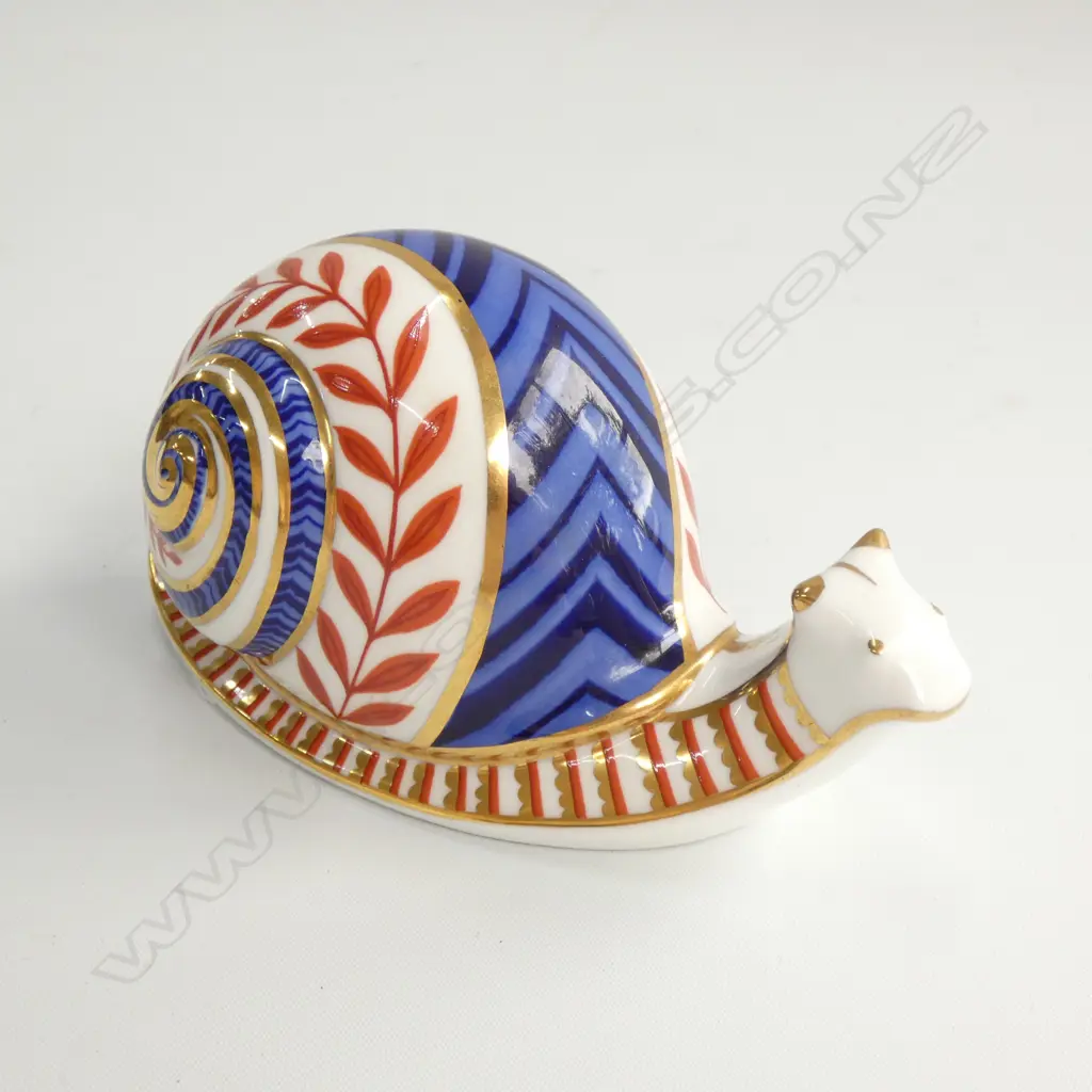 R/CROWN DERBY SNAIL PAPERWEIGHT Image 1++