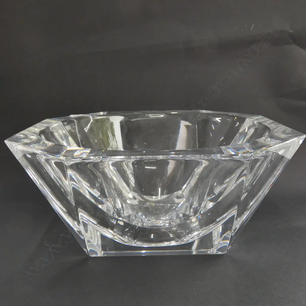 LARGE CLEAR GLASS ORROFOS BOWL Image 1++