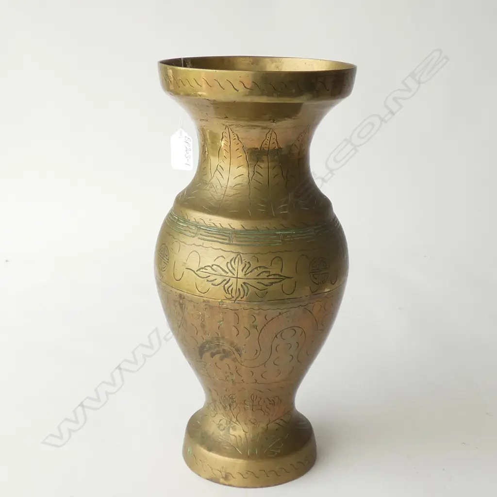 VINTAGE TALL CHINESE BRASS VASE 350mm Image 1++