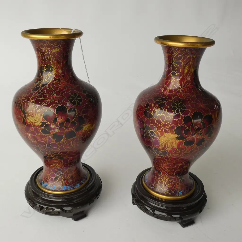 PR CLOISONNE VASES ON STANDS H. 220MM Image 1++