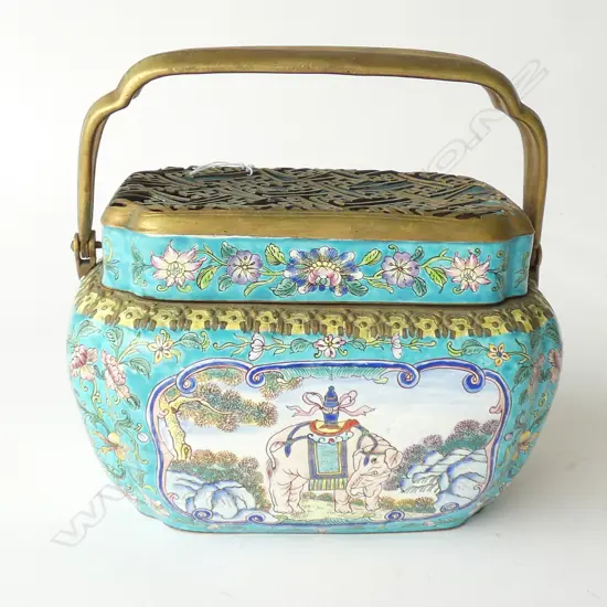 CHINESE VINTAGE ENAMELED CRICKET CONTAINER