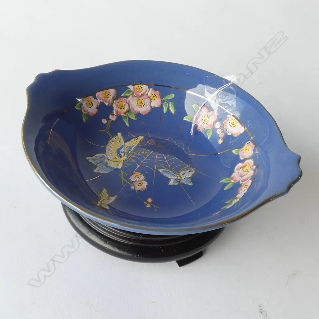 CHINA BOWL WITH BUTTERFLY DECORATION. Dia,180mm Image 1++