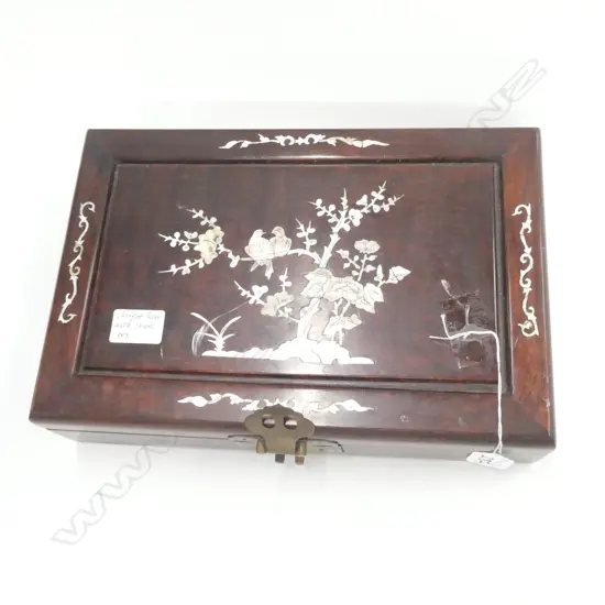 CHINESE ROSEWOOD JEWEL BOX
