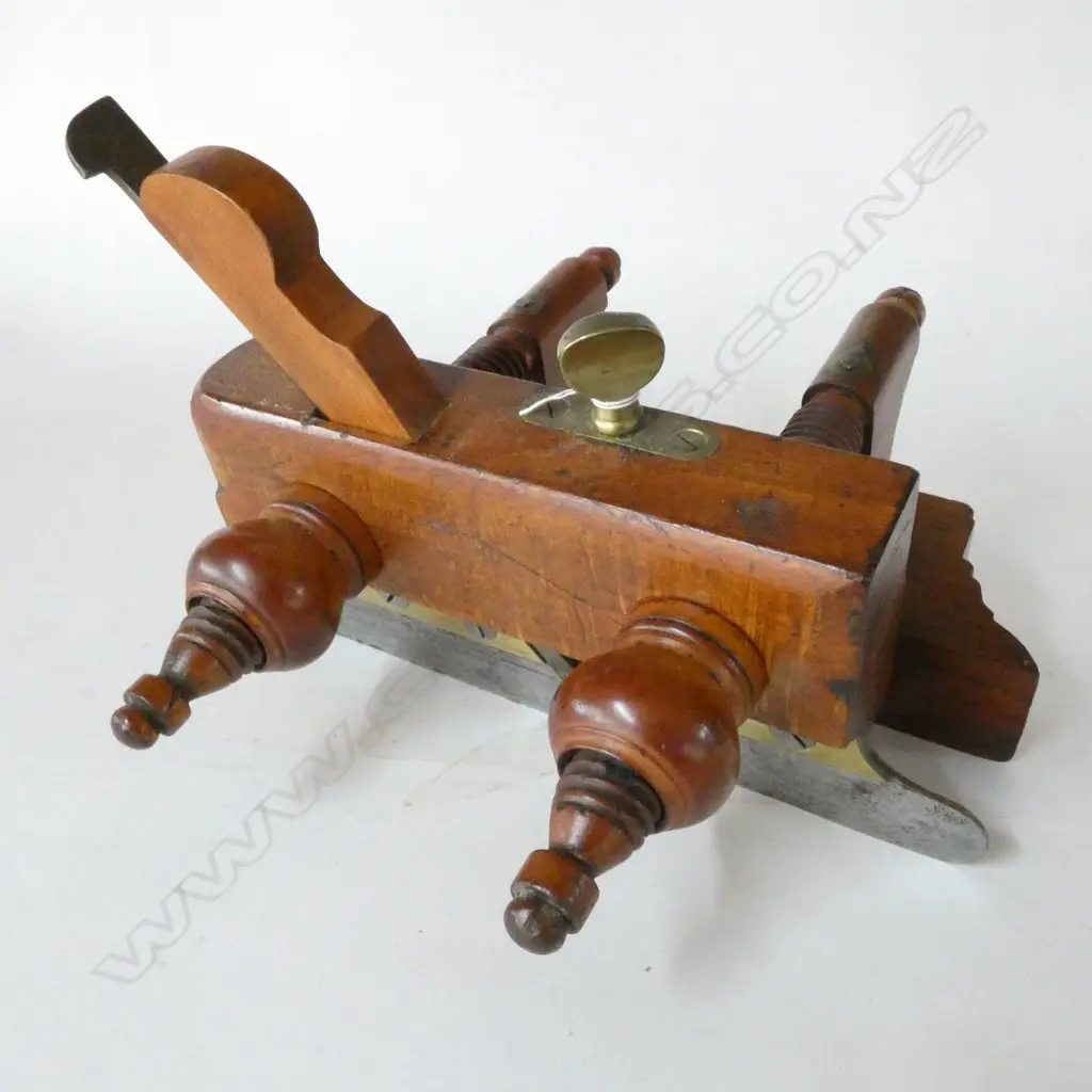MATHIESON & SON No.7B SCREW STEM PLOUGH PLANE Image 1++
