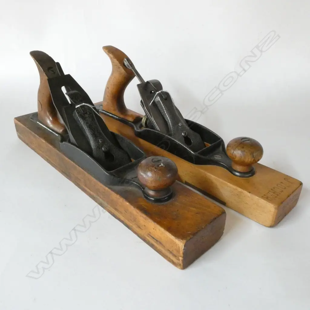 STANLEY No.26 & No.27 TRANSITIONAL PLANES (REPAIR TO THROAT OF 27) Image 1++