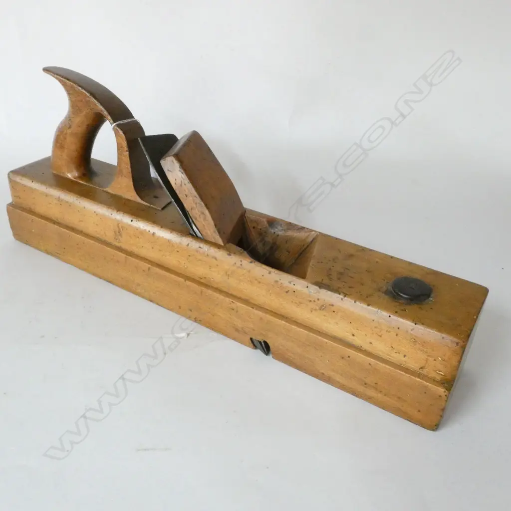 MATHIESON & SON BEECH BADGER PLANE (BORER) Image 1++