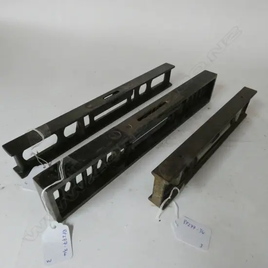 RABONE & ULTRA 12" BUBBLE LEVELS & STANLEY No.36 9" CST IRON LEVEL (3)