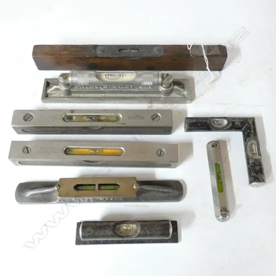 8 VARIOUS SMALL BUBBLE LEVELS