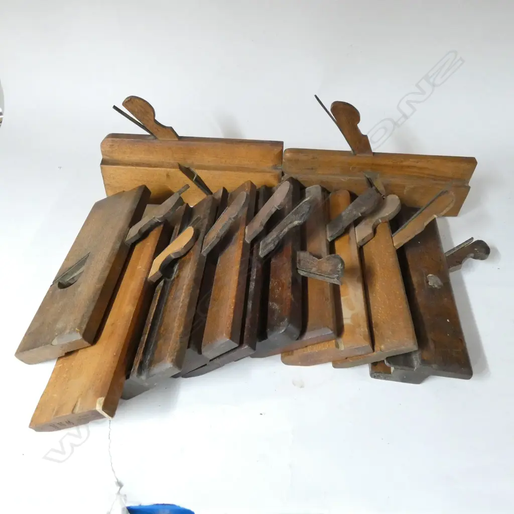 12 MOULDING PLANES Image 1++
