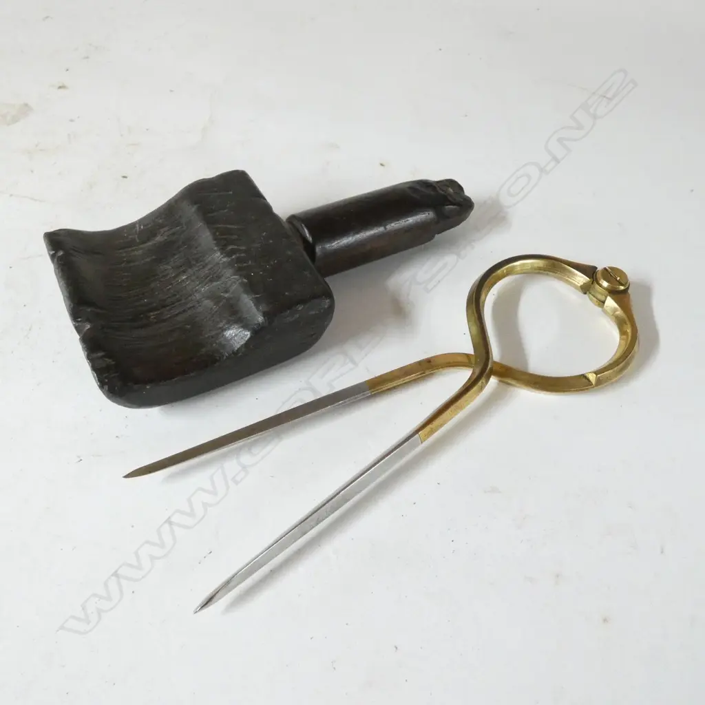 PR BRASS & STEEL NAVIGATIONAL DIVIDERS AND OLD HAWSER WHIPPING CRANK Image 1++