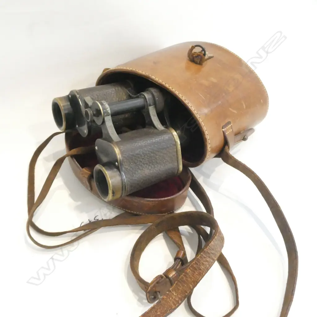 PR OF CASED WWI C ZEISS BINOCULARS SIGNED G FISHER Image 1++