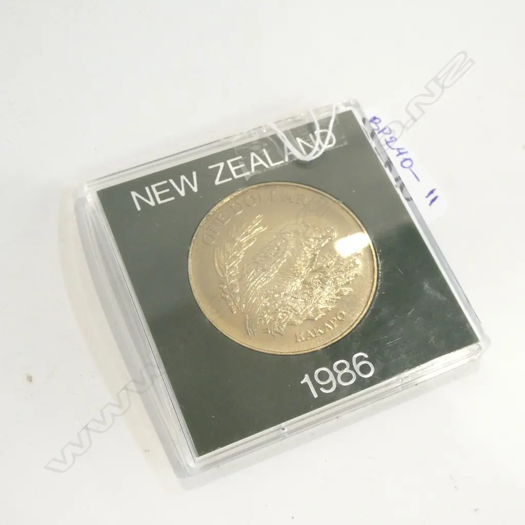 NEW ZEALAND 1986 ONE DOLLAR COIN Image 1++