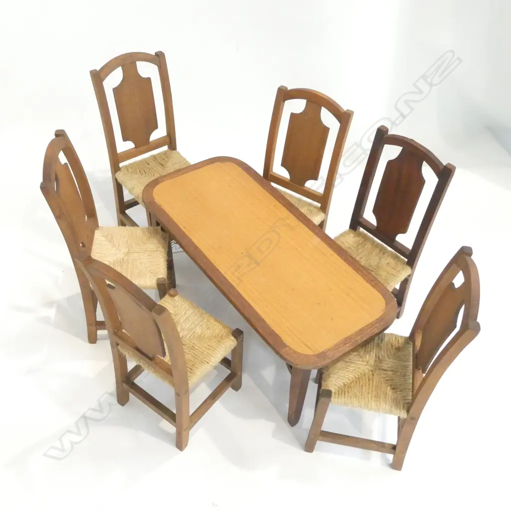 HAND MADE DOLLS HOUSE DINING TABLE & CHAIRS Image 1++