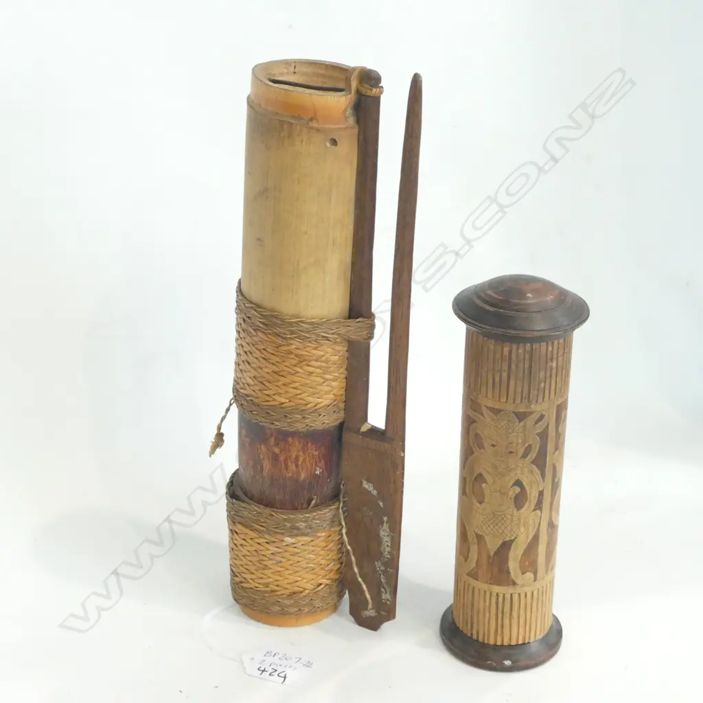 BALANESE CONTAINER + BLOW DARTS IN QUIVER Image 1++