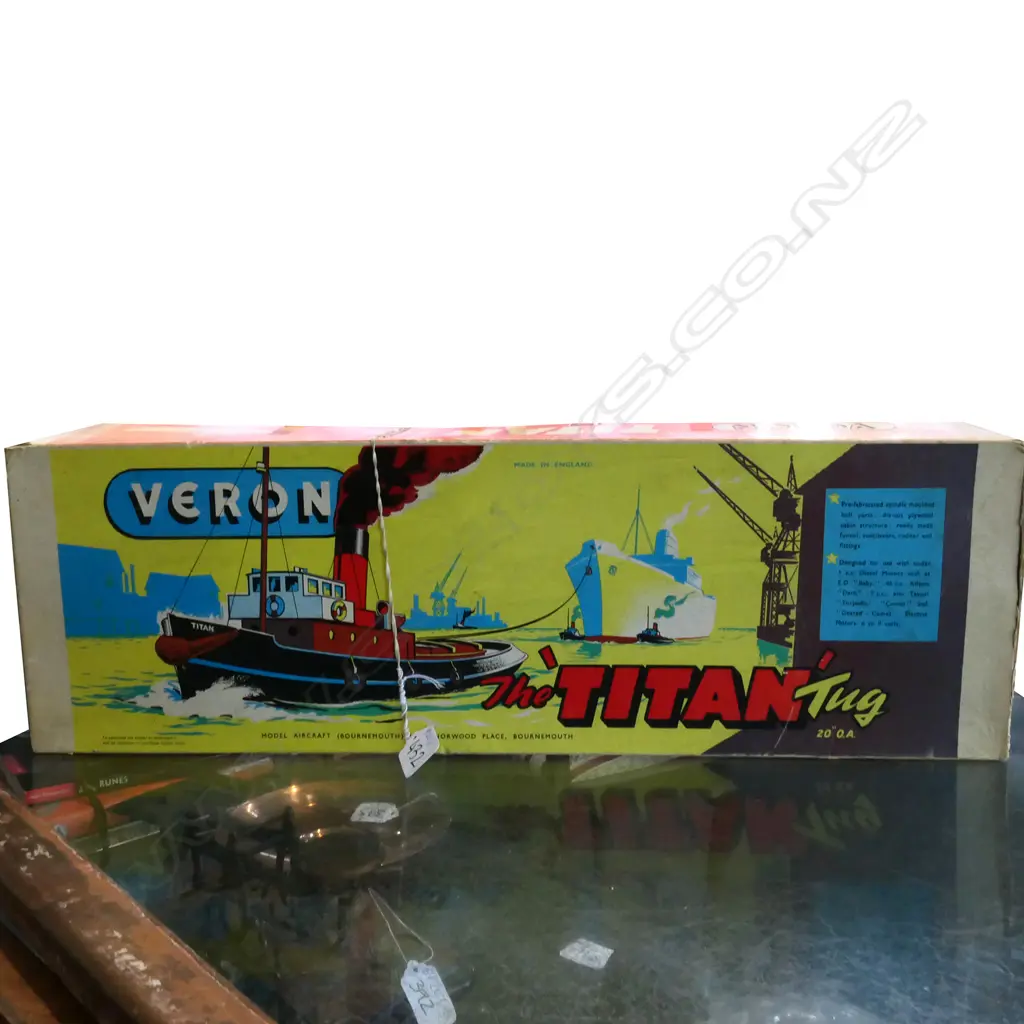 VINTAGE VERON 'TITAN TUG' BULSA WOOD MODEL, BOXED WITH INSTRUCTIONS, UNBUILT, L. 520MM Image 1++