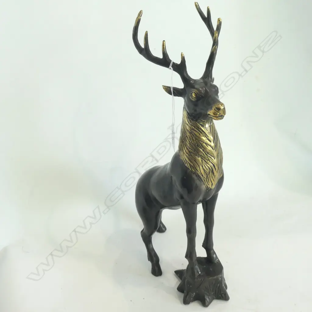 BRONZE STAG H. 340MM Image 1++