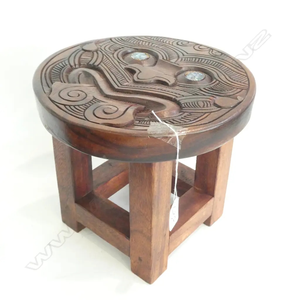 CARVED WOODEN MAORI STOOL 260MM DIA Image 1++