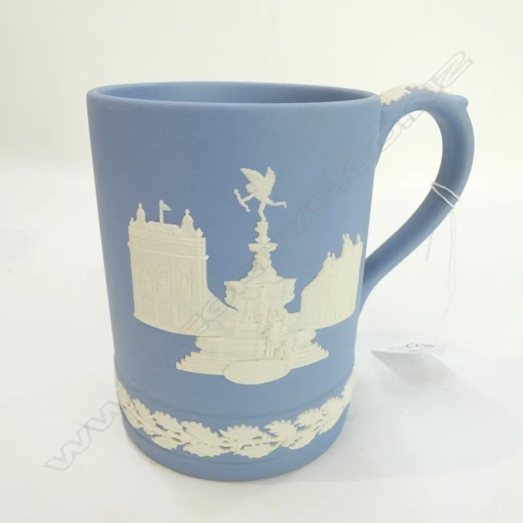 WEDGWOOD J/WARE JUG Image 1++