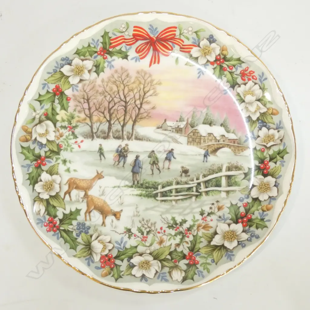 ROYAL ALBERT PLATE 21CM " THE SKATING POND" Image 1++