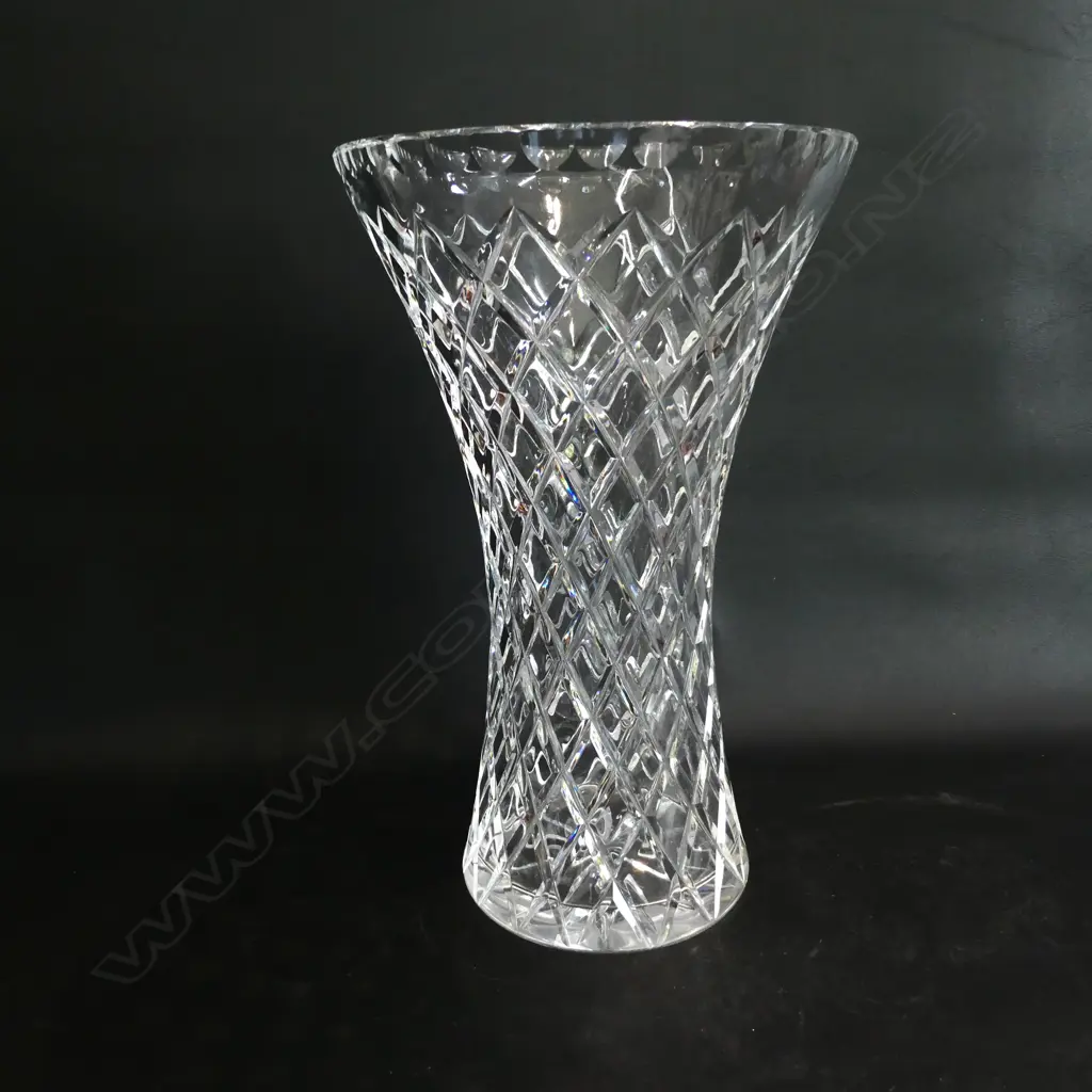 LARGE CRYSTAL VASE Image 1++