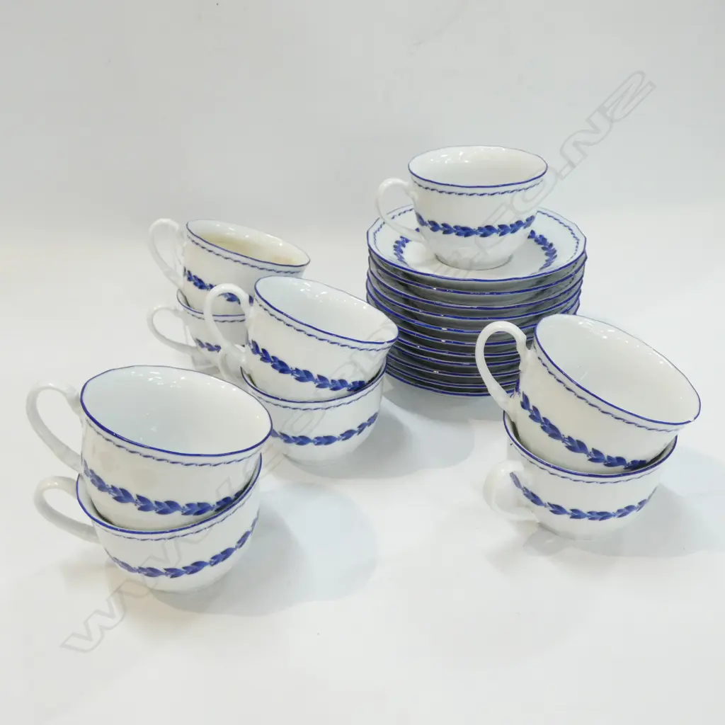 9 NORITAKE 'SIMPLICITY IN BLUE' CUPS AND 11 SAUCERS Image 1++