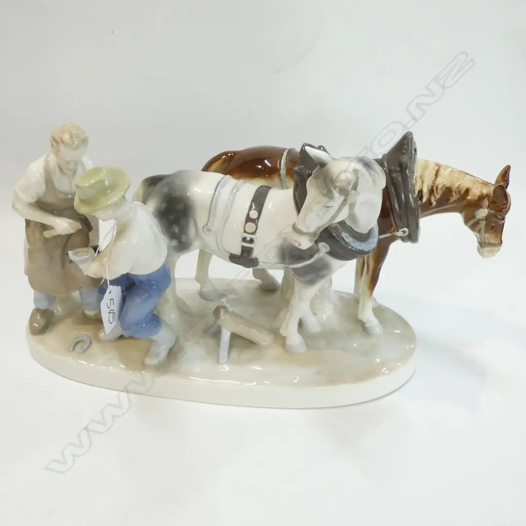 THURINGIA GRAFENTHAL HORSES AND FARRIER FIGURINE L. 390MM Image 1++
