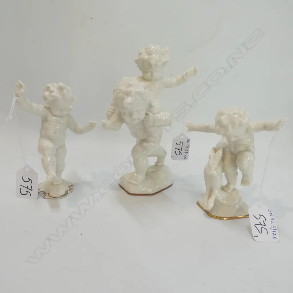 3 HUTSCENREYTHER PUTTI FIGURES Image 1++