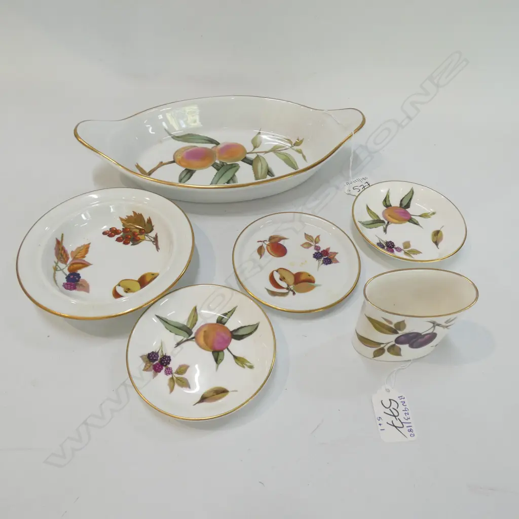 5 EVESHAM DISHES +TOOTH PICK HOLDER Image 1++