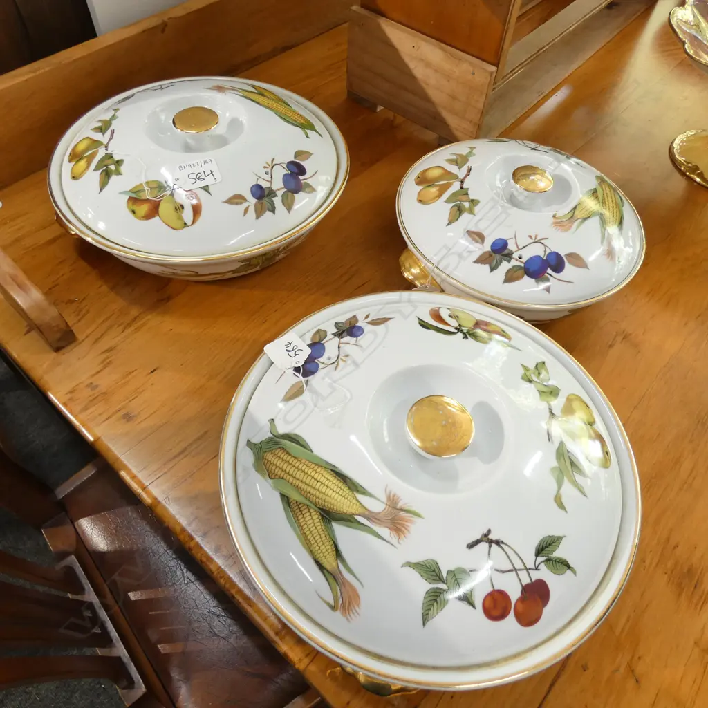 3 EVESHAM LIDDED TUREENS Image 1++