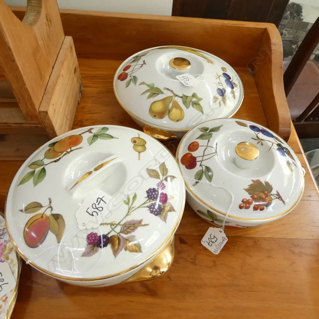 3 EVESHAM LIDDED TUREENS Image 1++