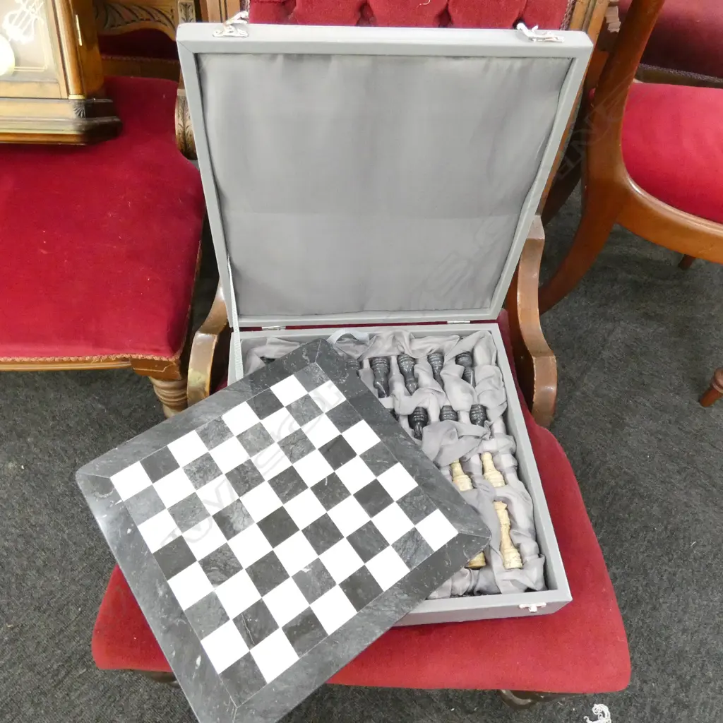 MARBLE CHESS SET Image 1++
