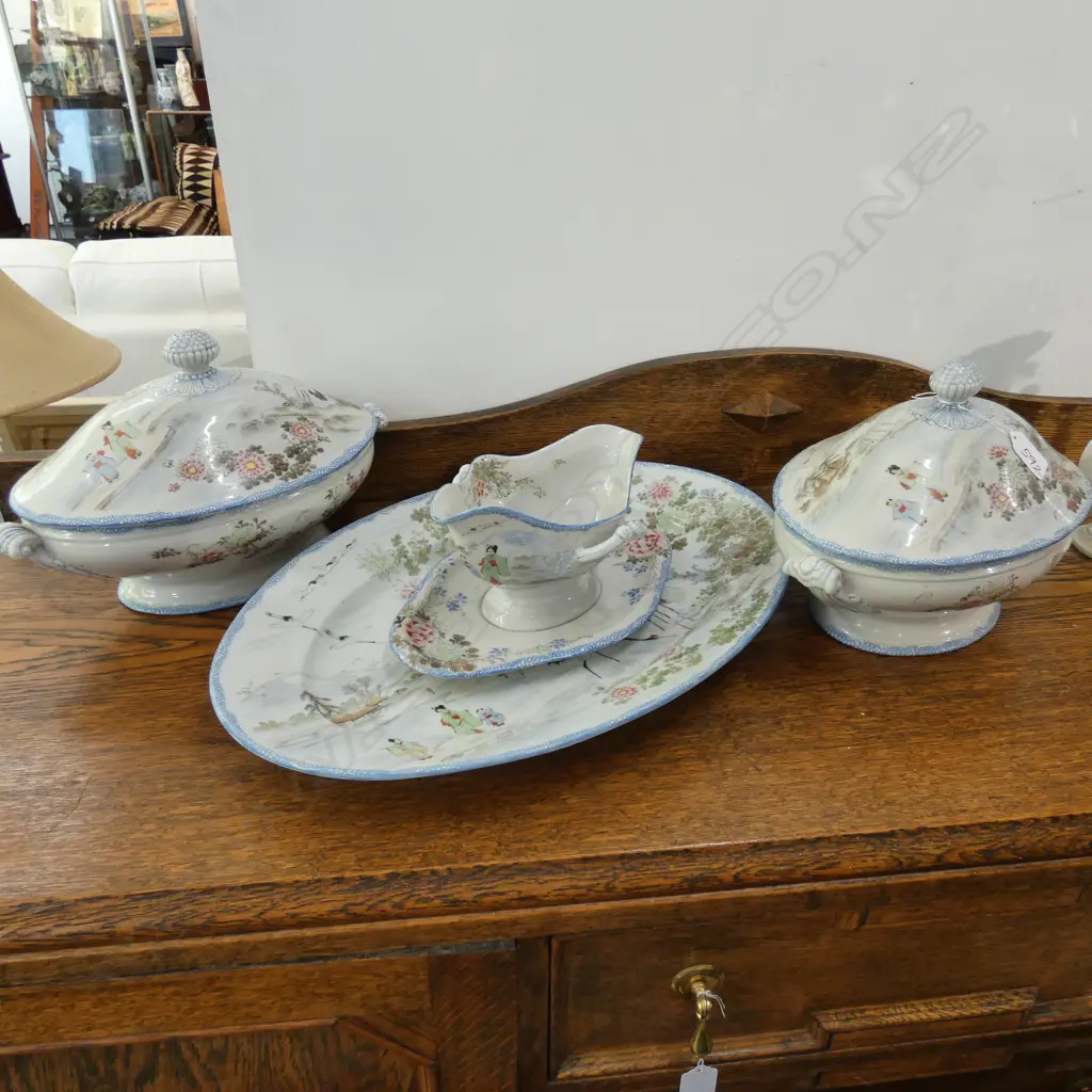 A JAPANESE HAND PAINTED TUREENS X 2 ASHET + SAUCE BOAT Image 1++